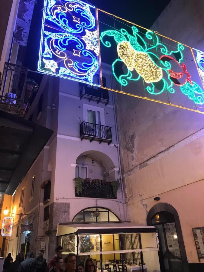 B&B In Centro Storico Salerno Exterior foto